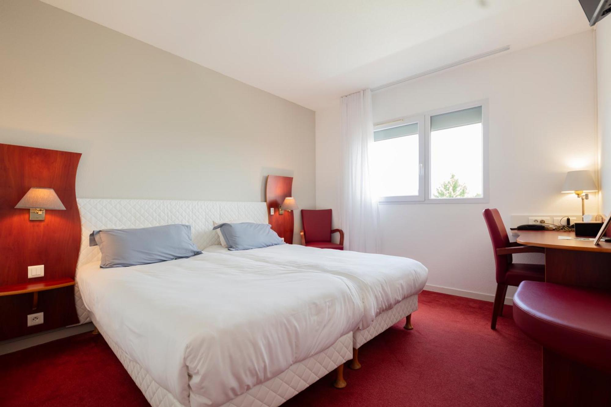 Artemis Hotel Brioude Oda fotoğraf